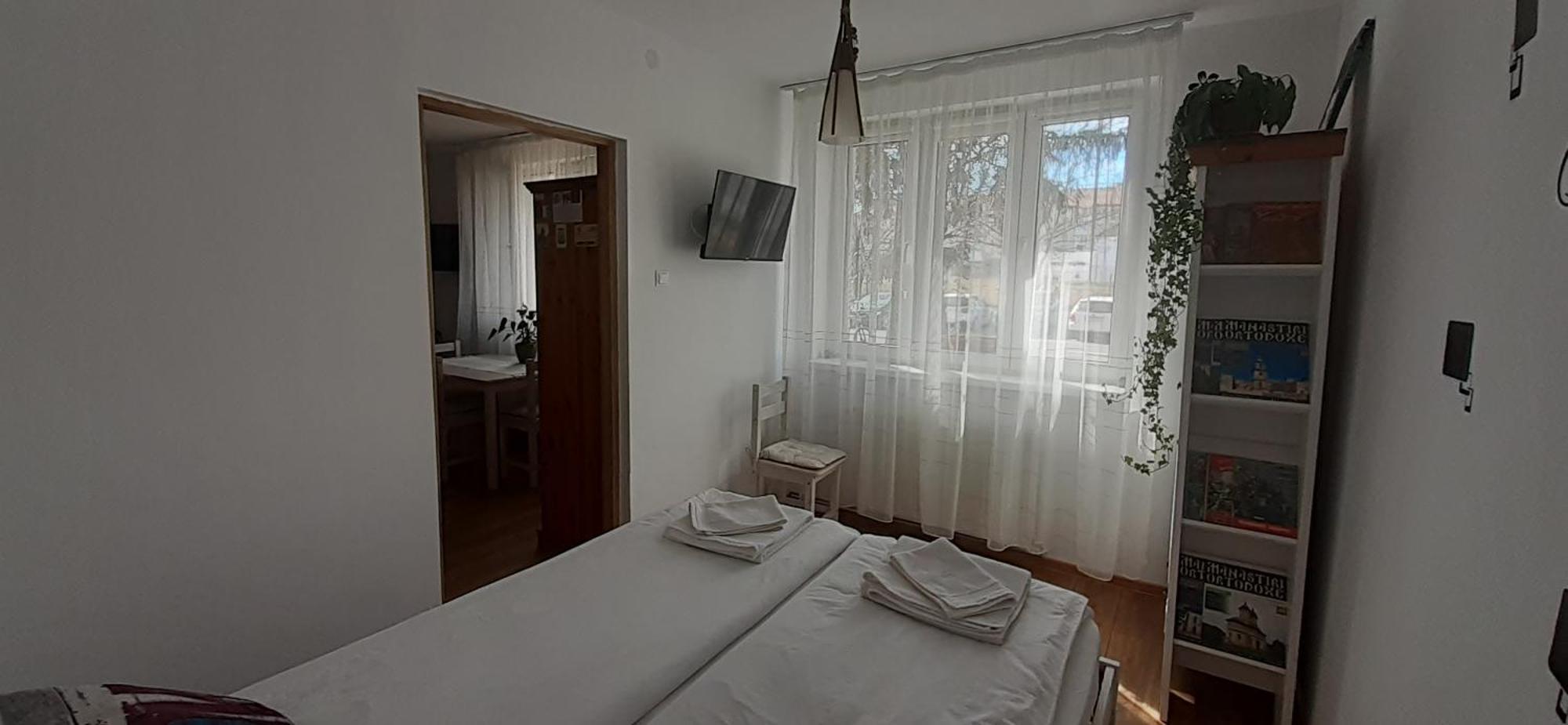 Apartament 2 *